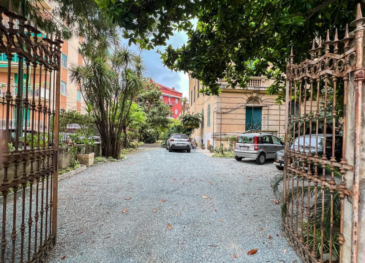 Appartamenti In Villa Del '900 Varazze Buitenkant foto